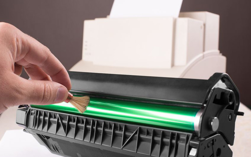 دلیل خط انداختن کارتریج در پرینترهای لیزری چیست؟